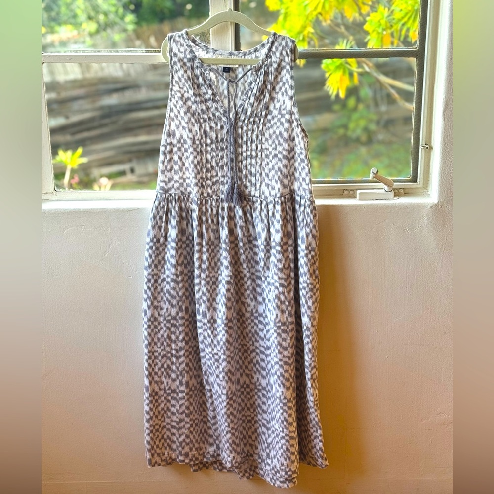 Universal Thread Grey & White Sleeveless Dress Sundress